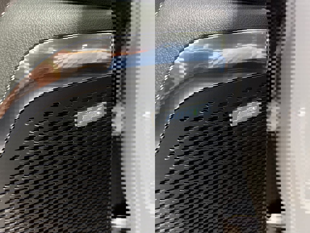 New 2026 Chevrolet Traverse RS w/ LPO, Floor Liner Package image 39