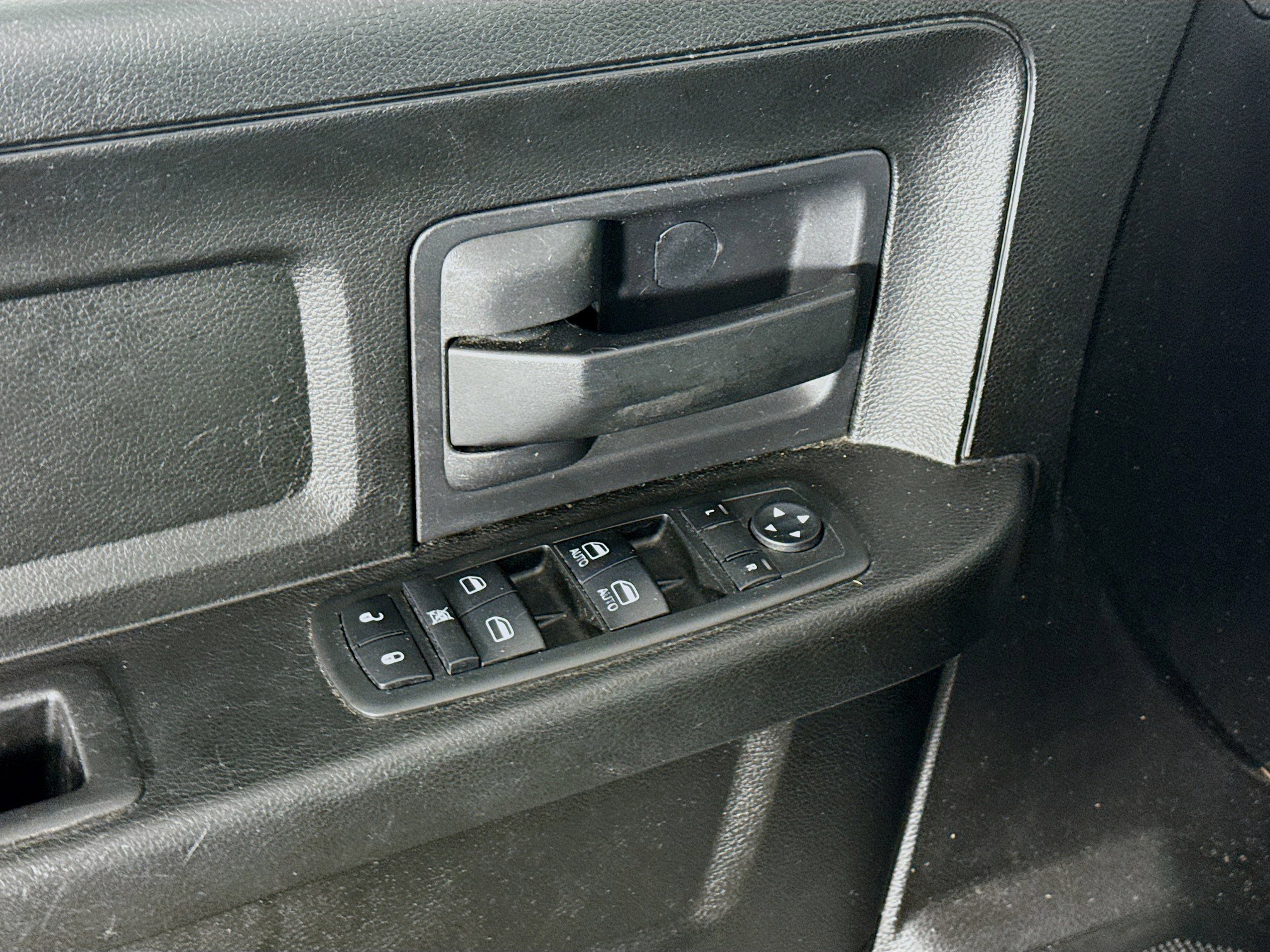 Used 2019 RAM 1500 Express image 23