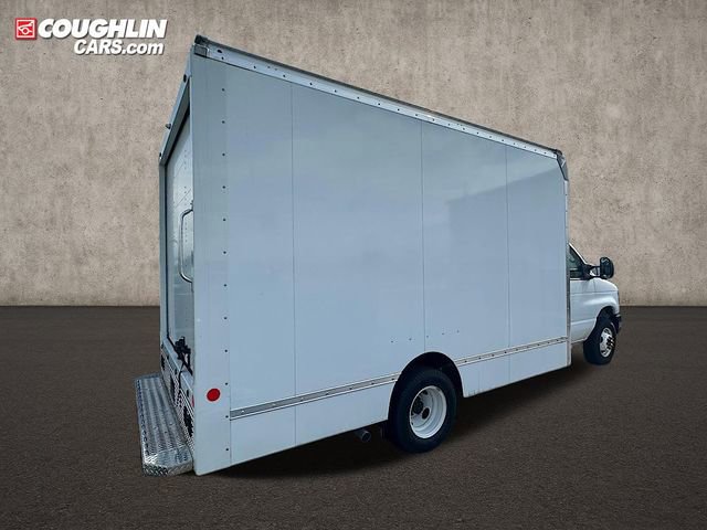 New 2024 Ford E-450 and Econoline 450 Super Duty w/ Driver's Safety Package image 9