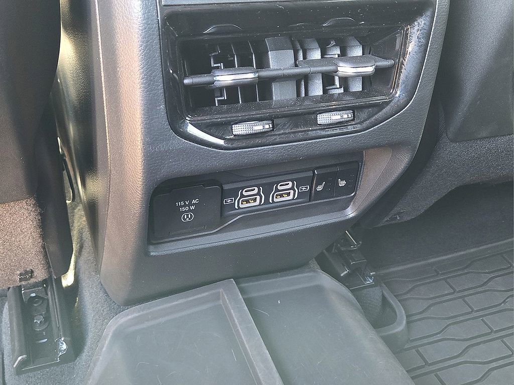 Used 2024 Jeep Grand Cherokee Trailhawk image 18