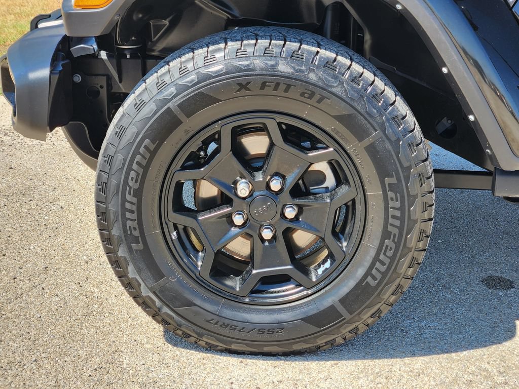 Used 2022 Jeep Gladiator Sport AWD/4WD image 10