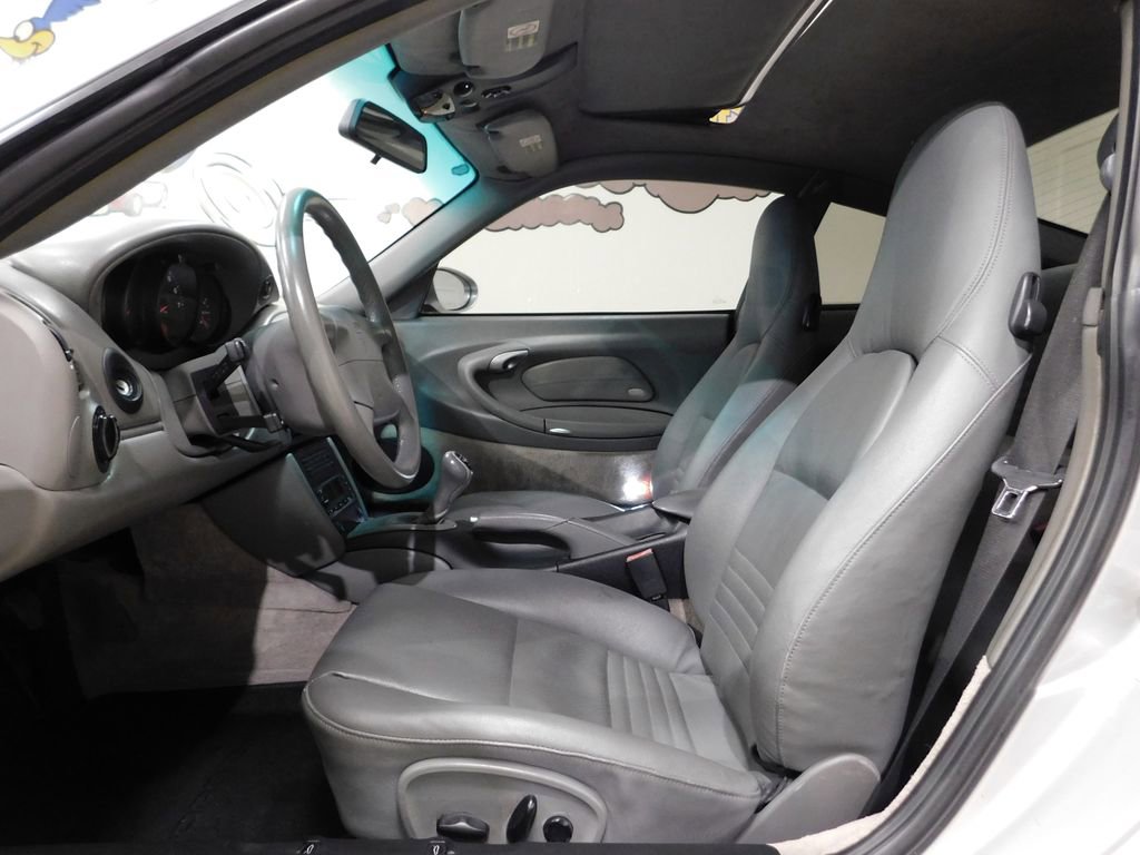 Used 2001 Porsche 911 Carrera 4 image 39