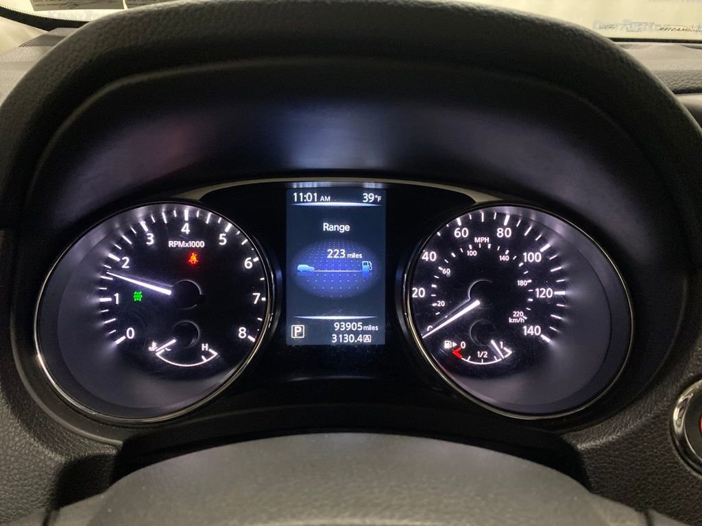 Used 2014 Nissan Rogue SV AWD/4WD image 18
