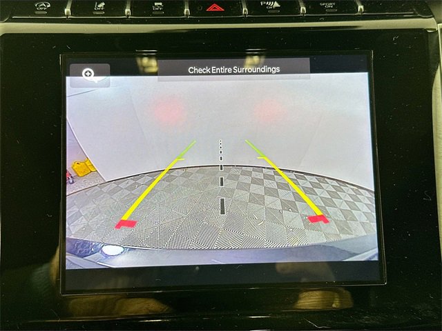 Used 2023 Jeep Grand Cherokee L Laredo image 13