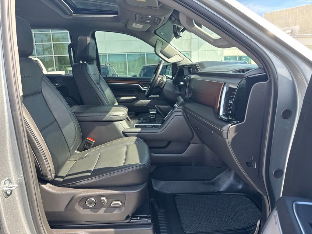 Used 2025 GMC Sierra 1500 Denali w/ Denali Reserve Package AWD/4WD image 15