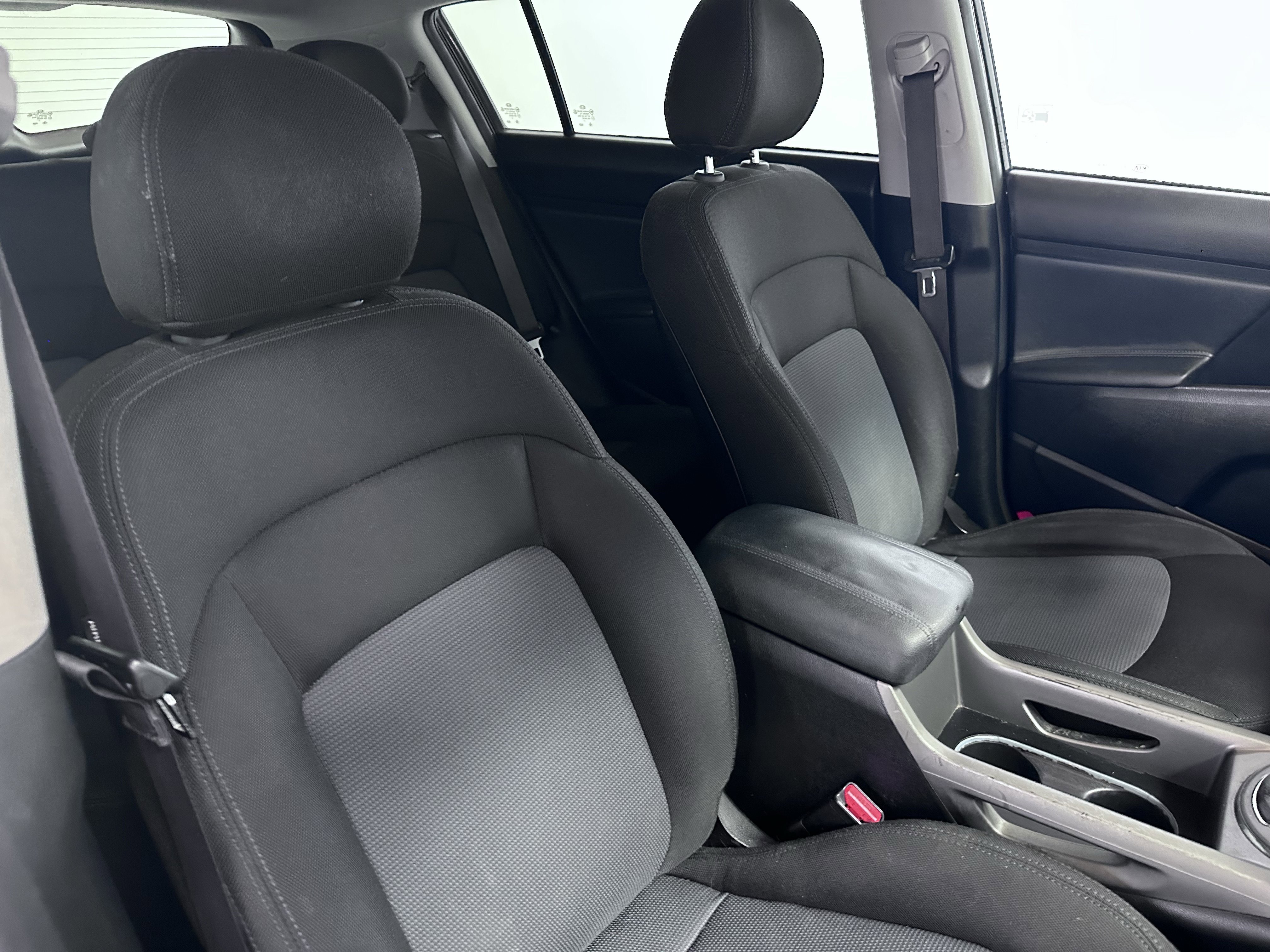 Used 2014 Kia Sportage LX image 38