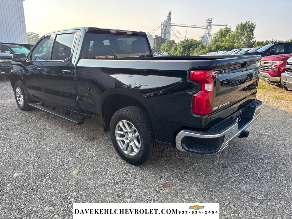 Used 2025 Chevrolet Silverado 1500 LT AWD/4WD image 3