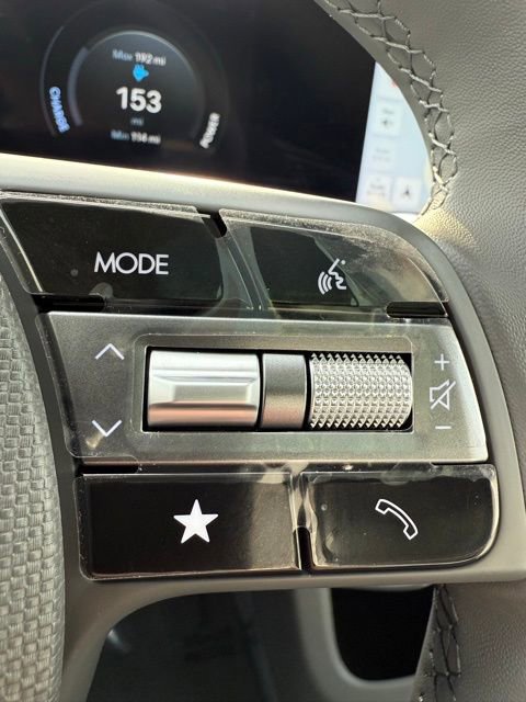 Used 2025 Hyundai Ioniq 5 Limited image 34