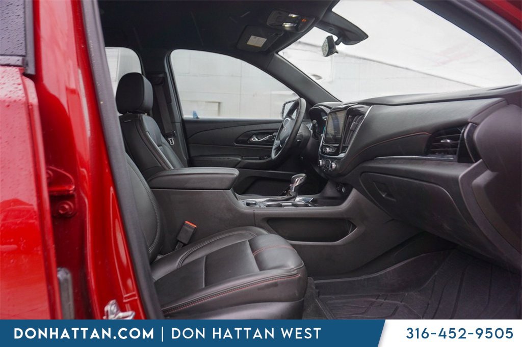 Used 2023 Chevrolet Traverse RS w/ LPO, Floor Liner Package image 28