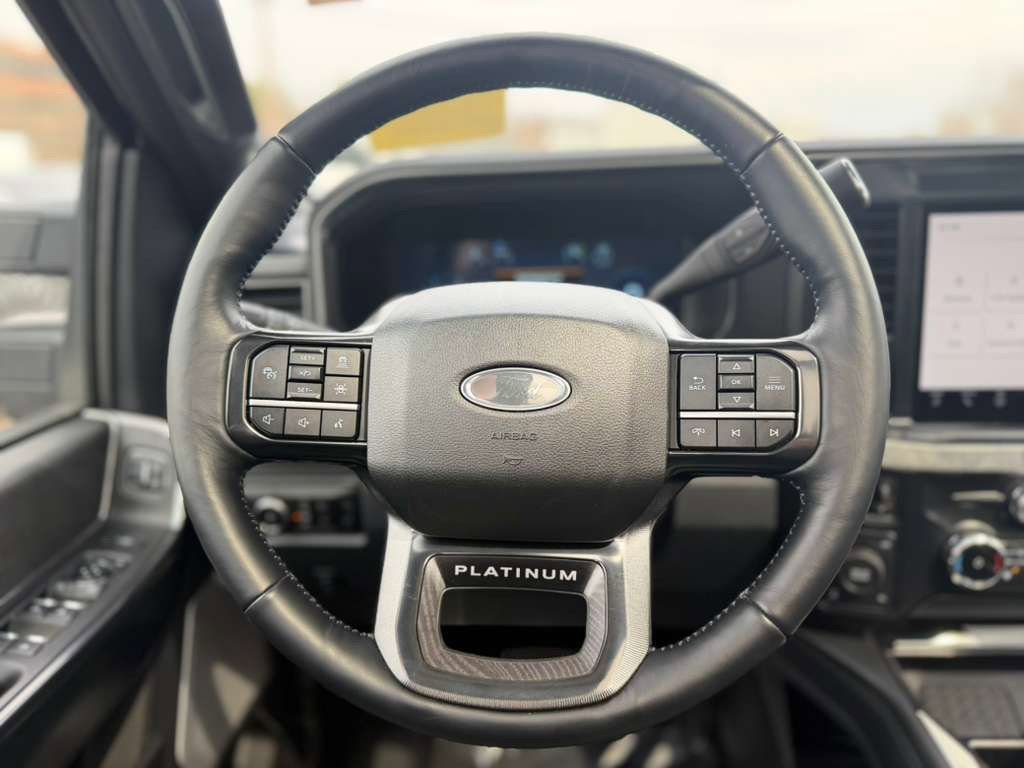 Used 2025 Ford F350 Platinum image 11