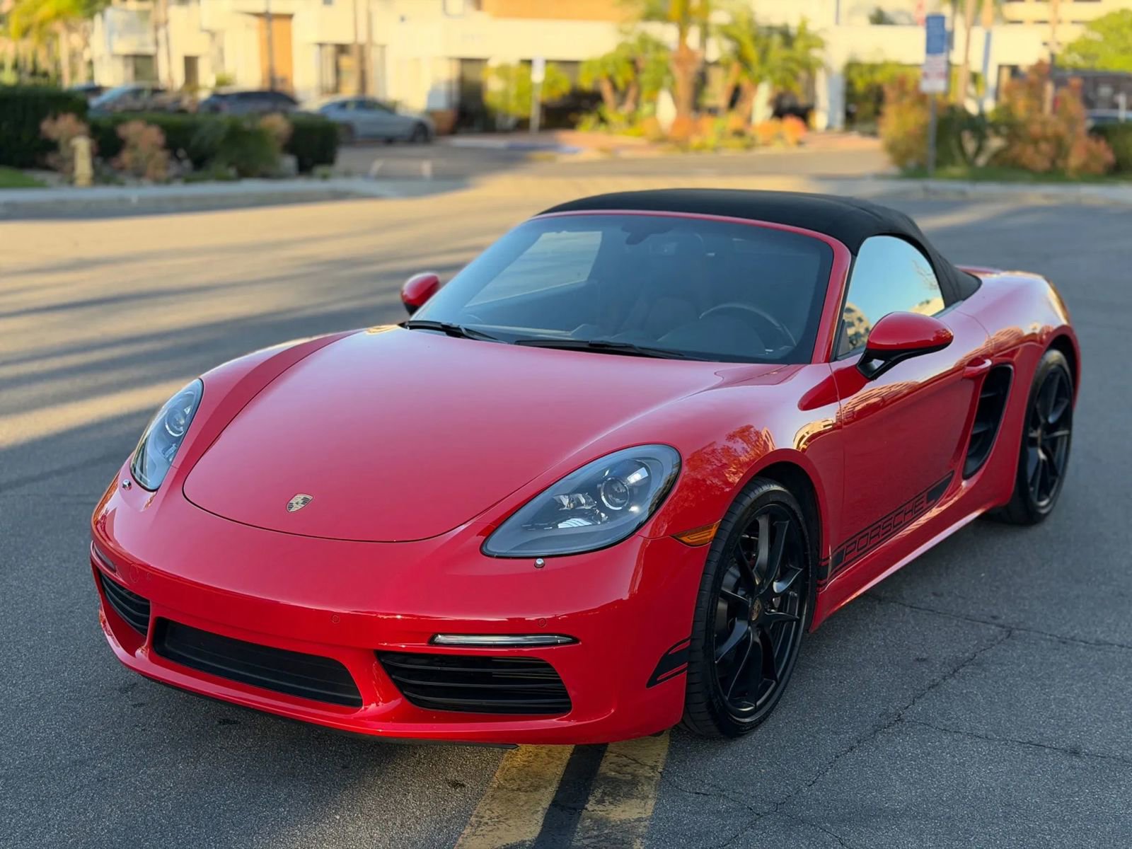 Used 2017 Porsche 718 Boxster Roadster 2D w/ Sport Chrono Package image 36