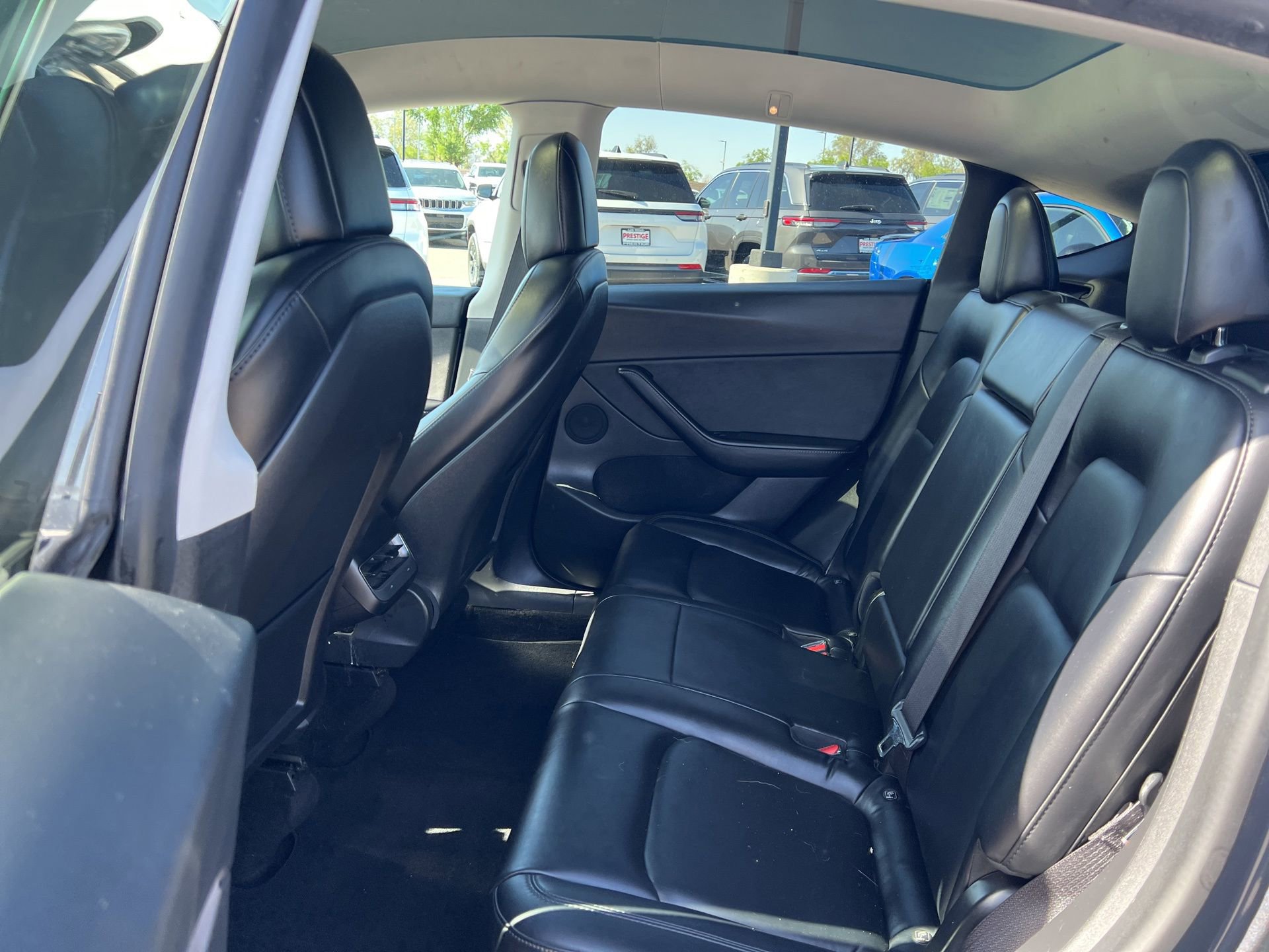 Used 2020 Tesla Model Y Long Range AWD/4WD image 24