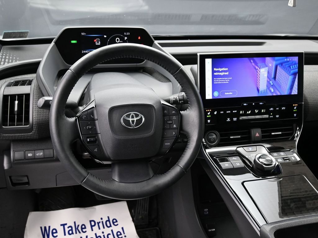 Used 2023 Toyota bZ4X Limited image 27
