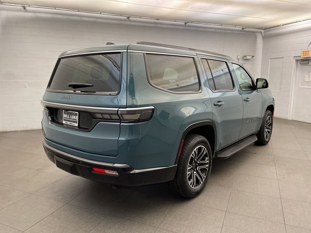 New 2026 Jeep Grand Wagoneer 4WD w/ Premium Group I image 4