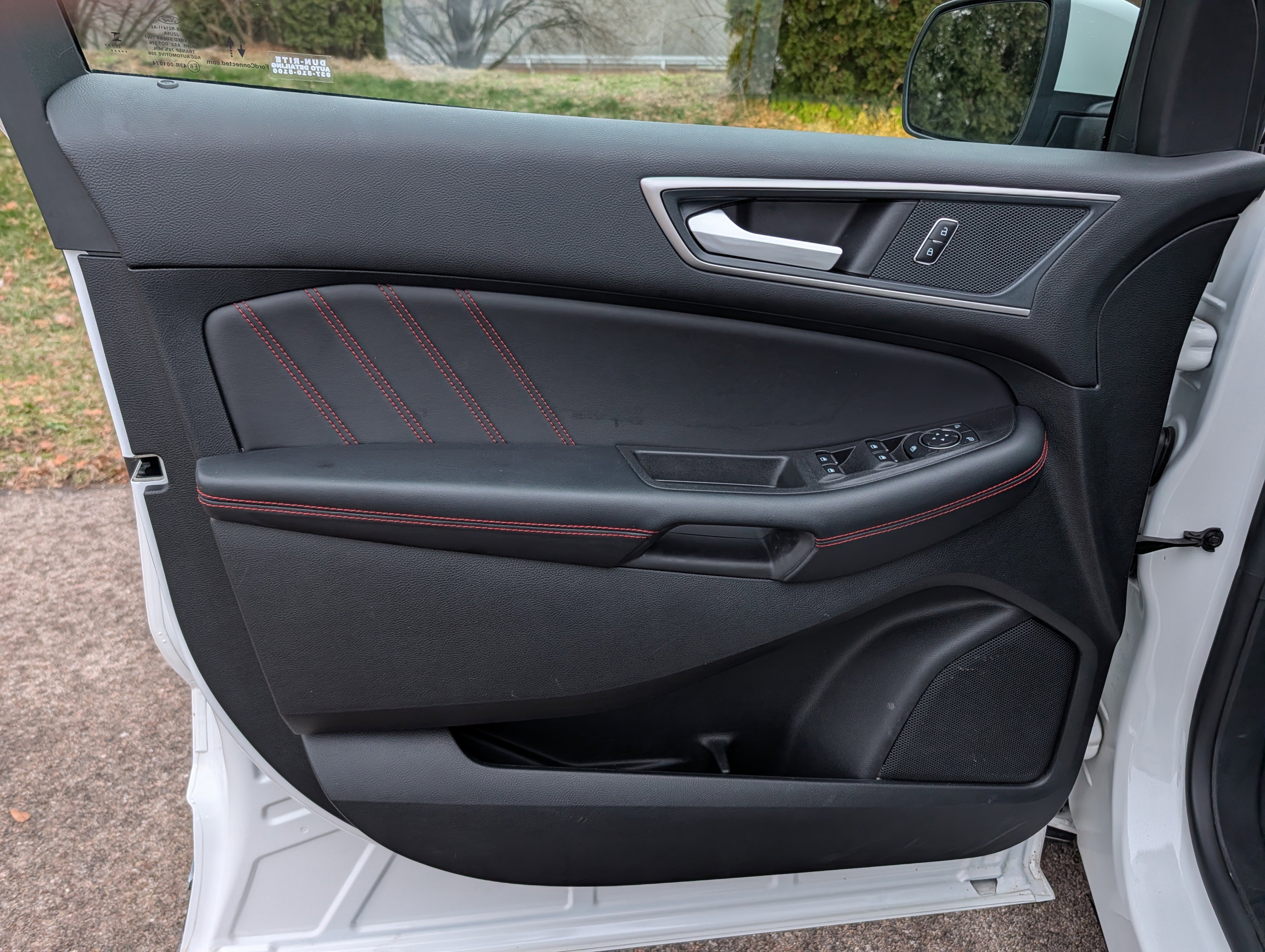 Used 2024 Ford Edge ST-Line image 35