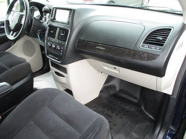 Used 2014 RAM C/V Tradesman FWD image 14