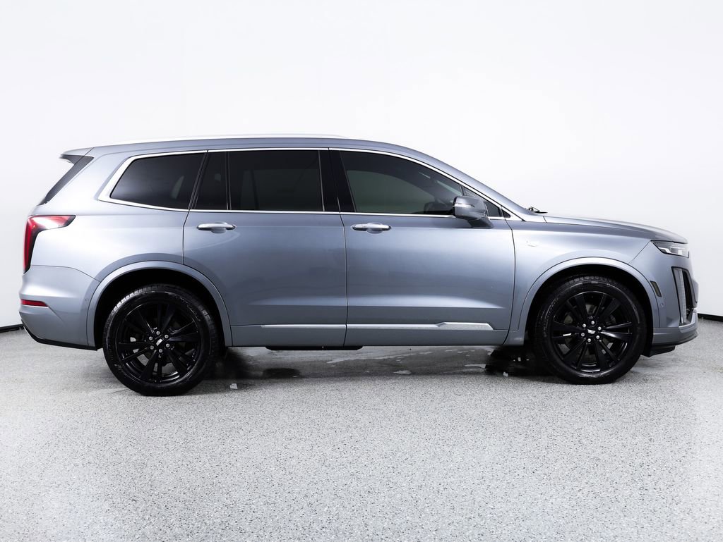 Used 2022 Cadillac XT6 Premium Luxury w/ Technology Package image 9