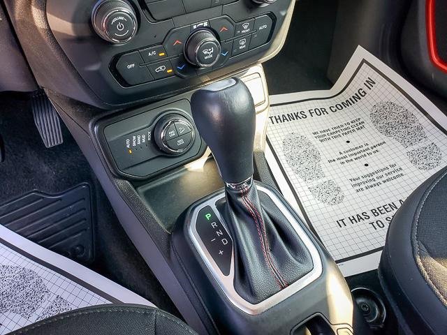 Used 2023 Jeep Renegade Trailhawk image 15