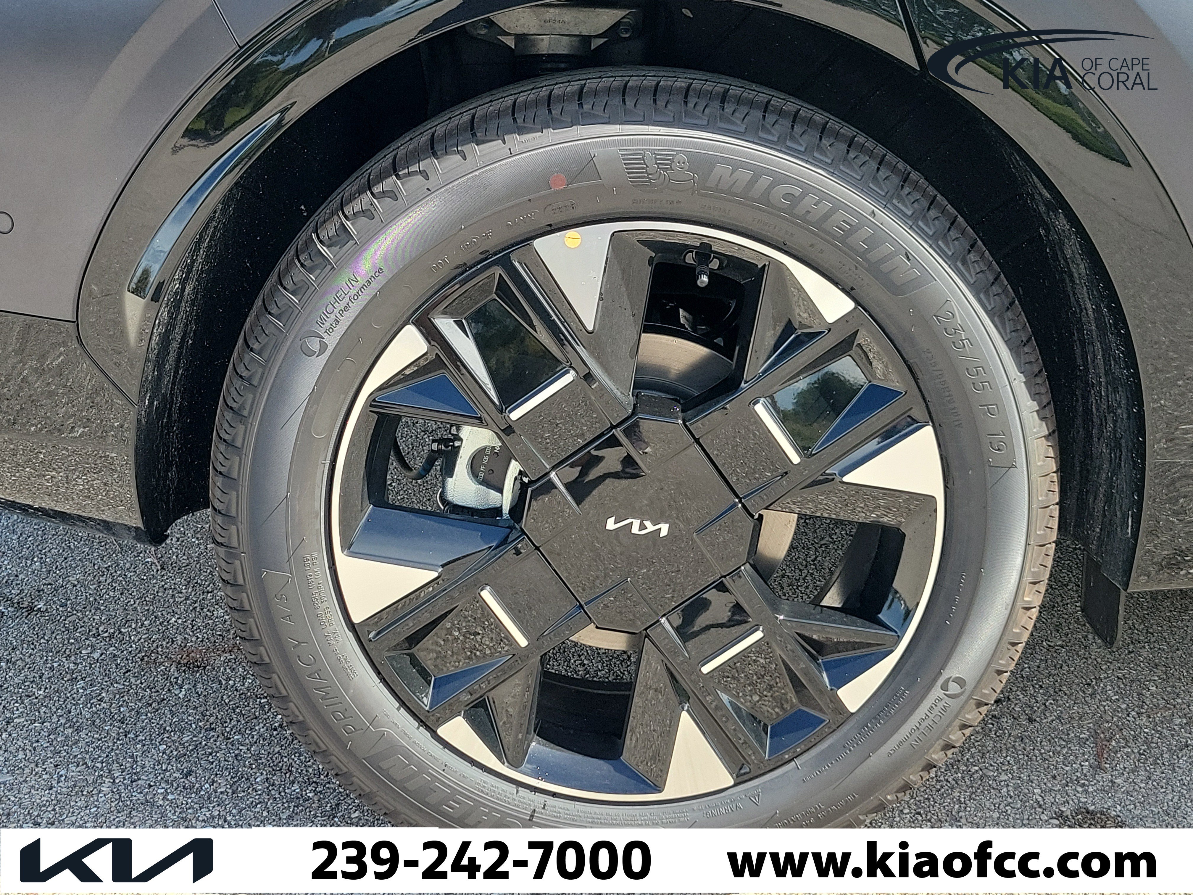 New 2026 Kia Sportage SX FWD image 9
