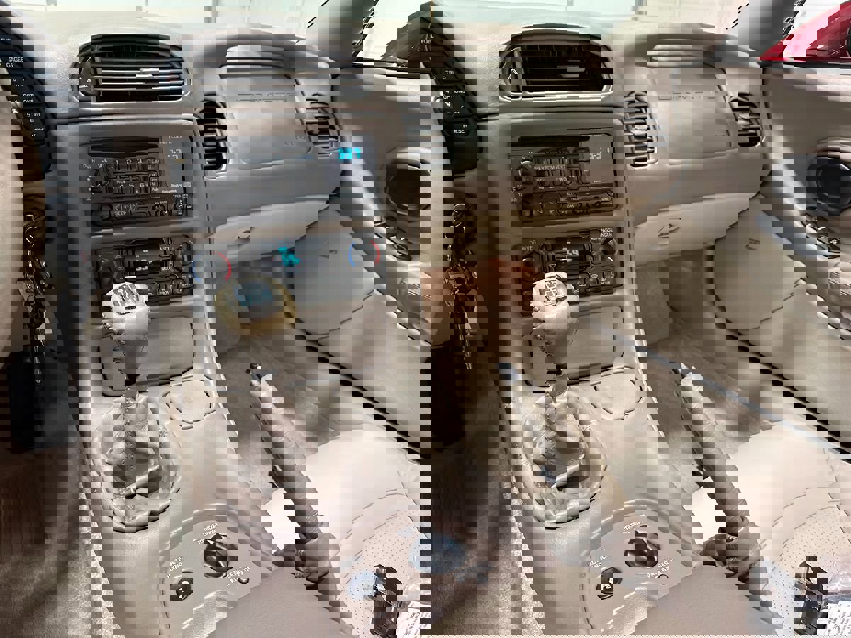 Used 2003 Chevrolet Corvette Convertible w/ Preferred Equipment Group1 image 23