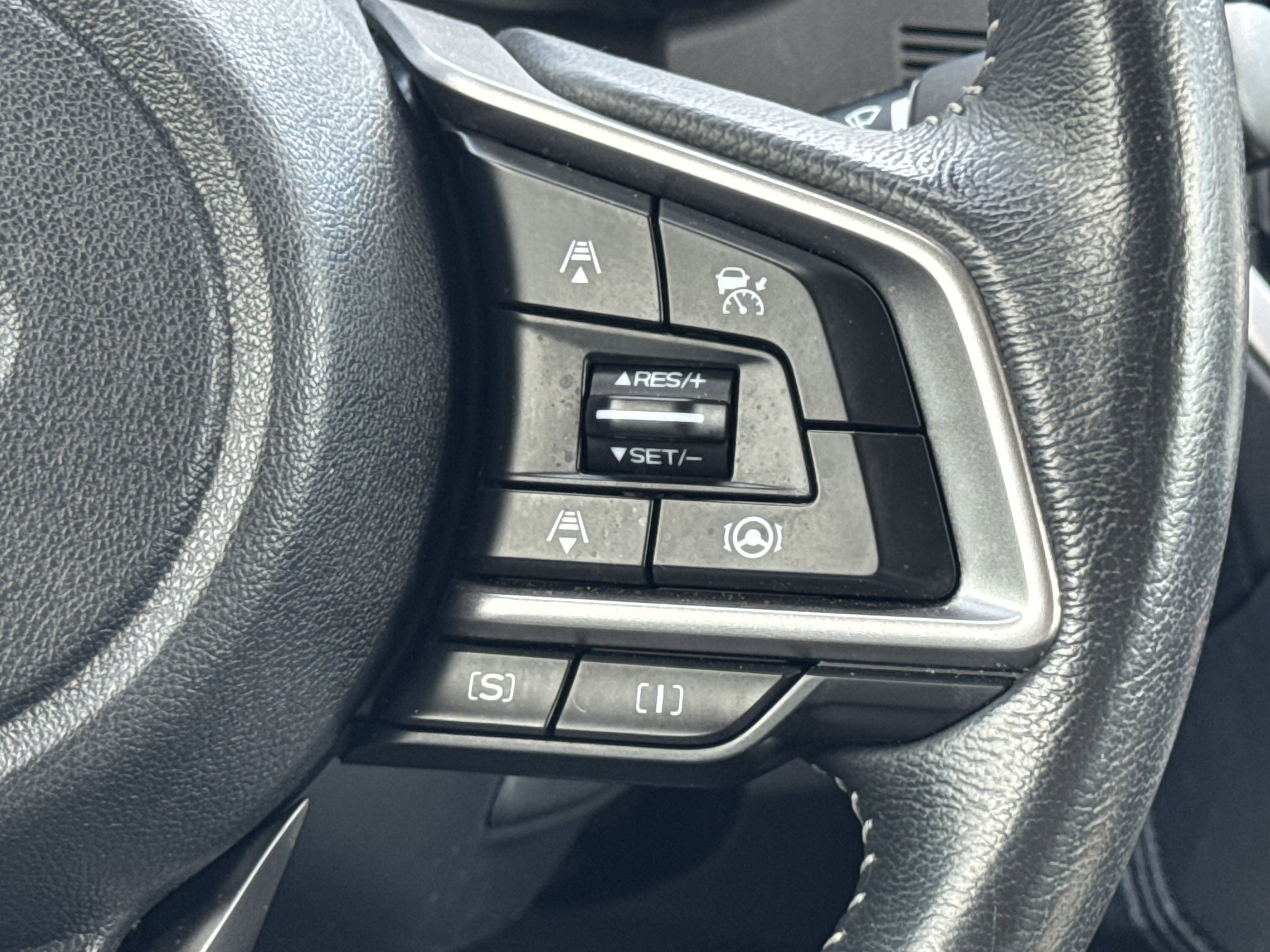 Used 2021 Subaru Forester Premium AWD/4WD image 5