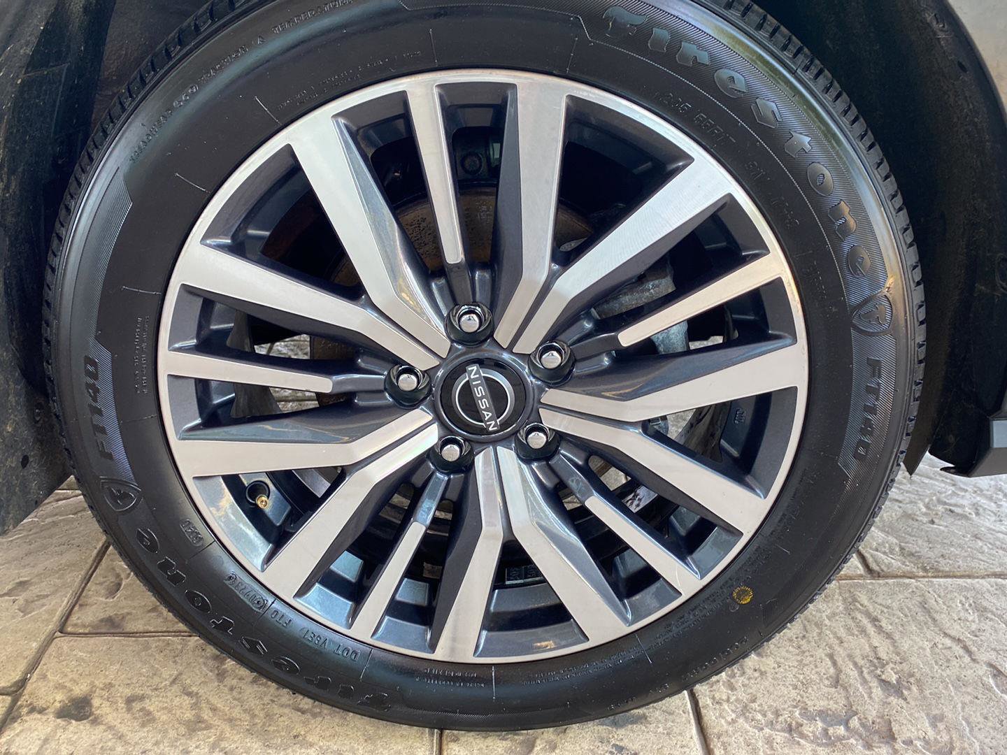 Certified 2023 Nissan Kicks SR w/ SR Premium Package FWD image 13