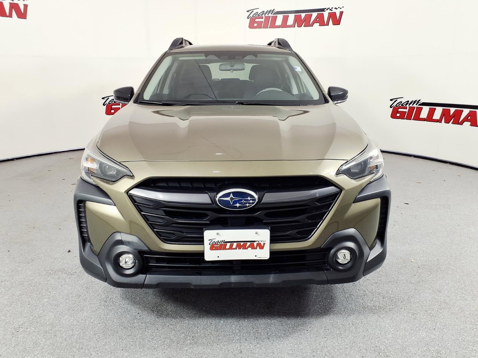 Used 2024 Subaru Outback Premium AWD/4WD image 2