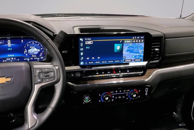 Used 2023 Chevrolet Silverado 1500 LT AWD/4WD image 6