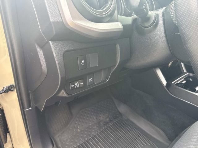 Used 2020 Toyota Tacoma SR5 image 24
