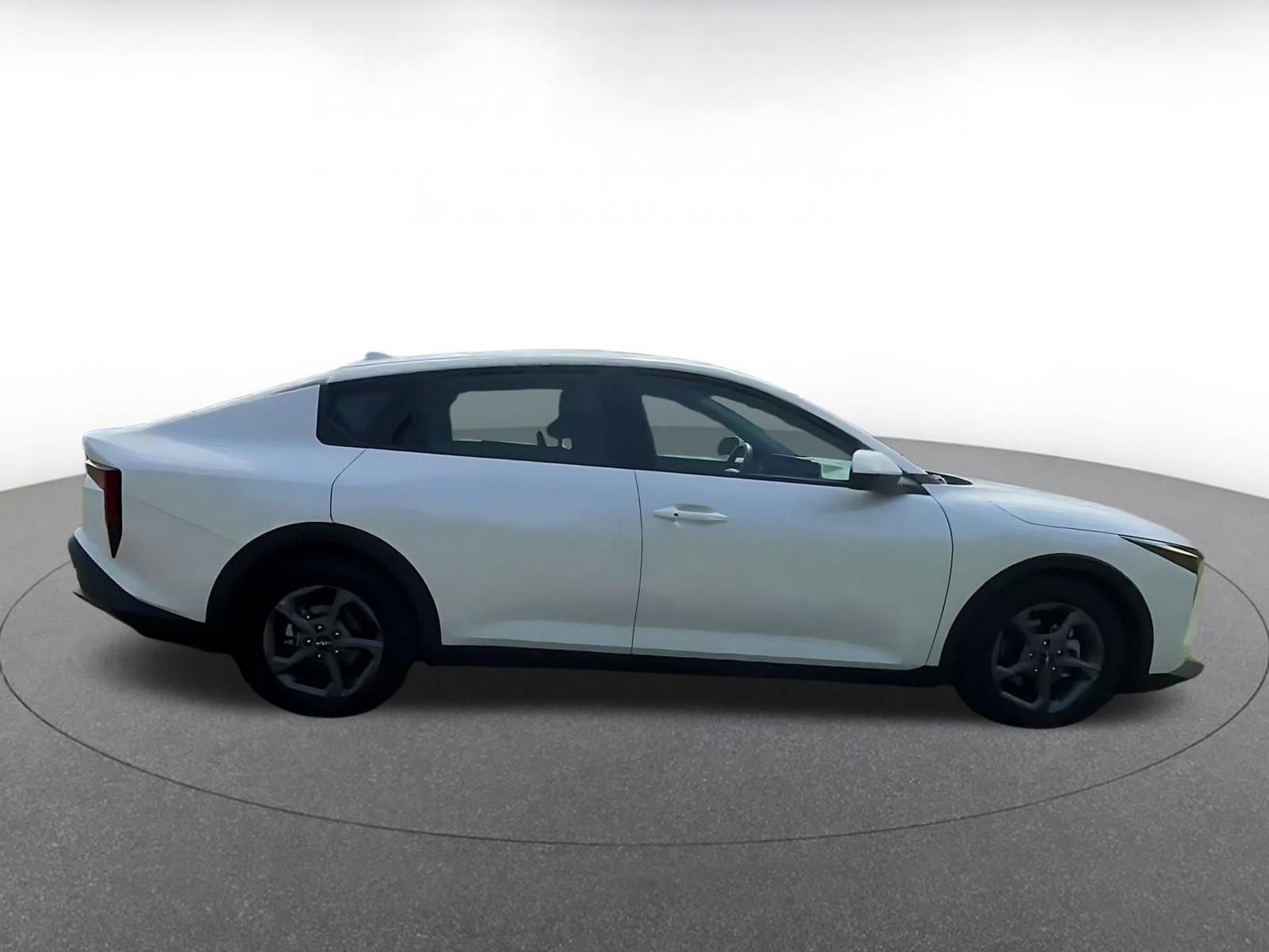 Used 2026 Kia K4 FWD image 15