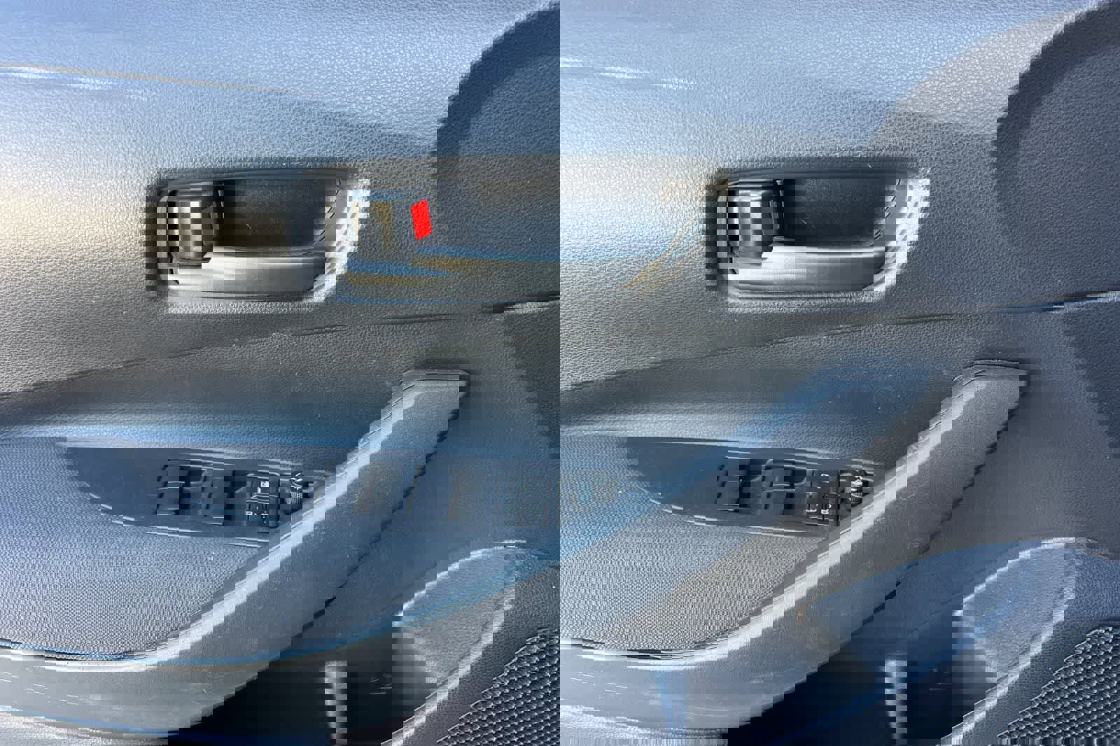 Used 2023 Toyota Corolla LE image 15