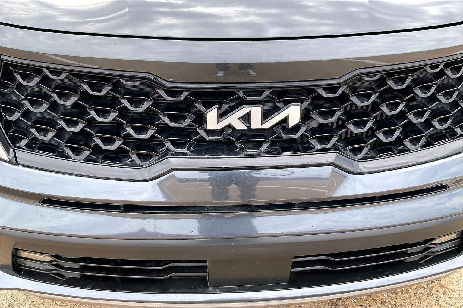 Certified 2023 Kia Sorento SX AWD/4WD image 32
