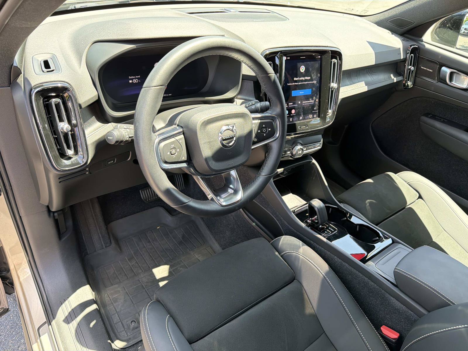 Certified 2023 Volvo XC40 Recharge Ultimate w/ Protection Package Premier AWD/4WD image 9