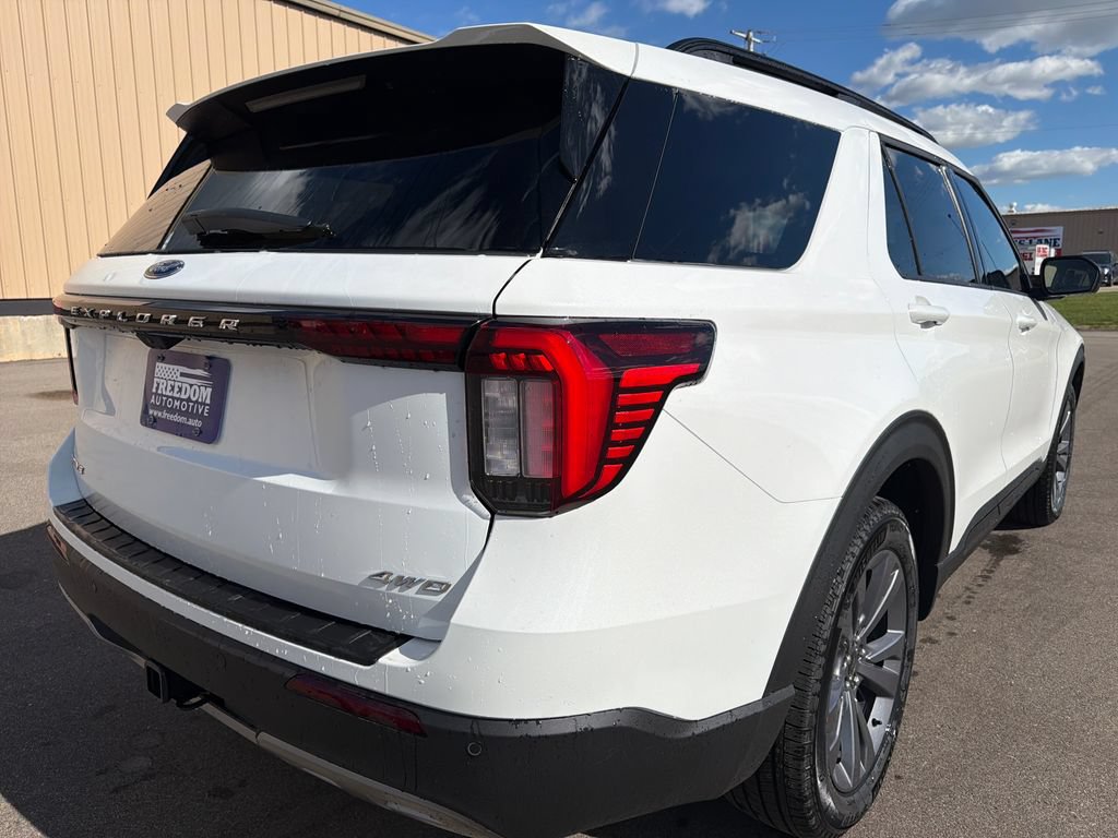 New 2026 Ford Explorer Active w/ Active Comfort Package AWD/4WD image 5