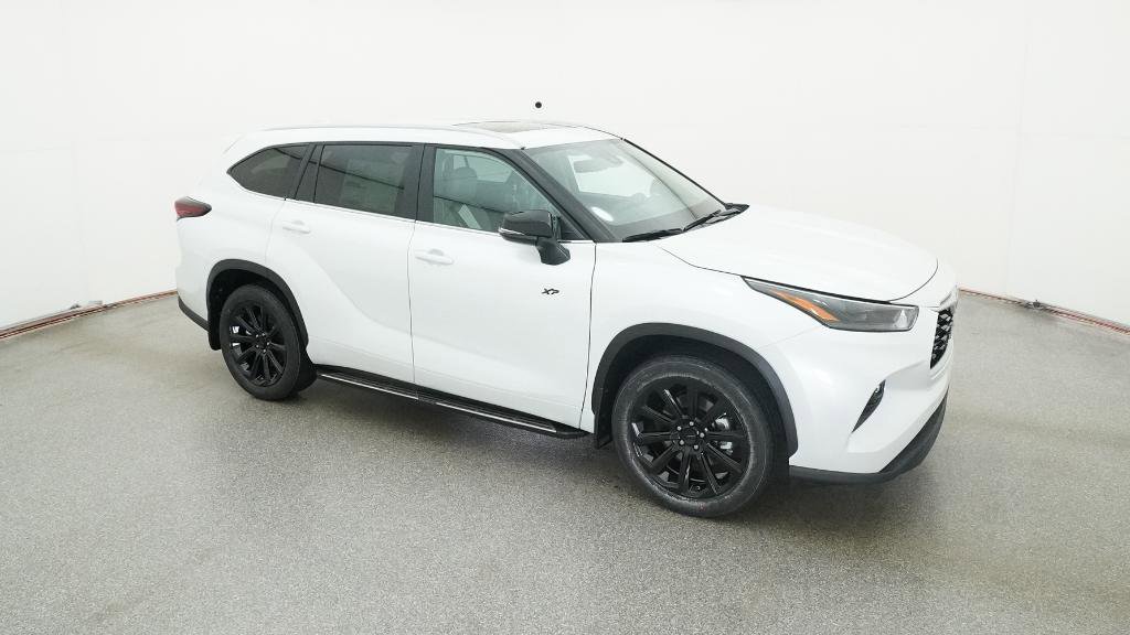 New 2026 Toyota Highlander XLE image 15