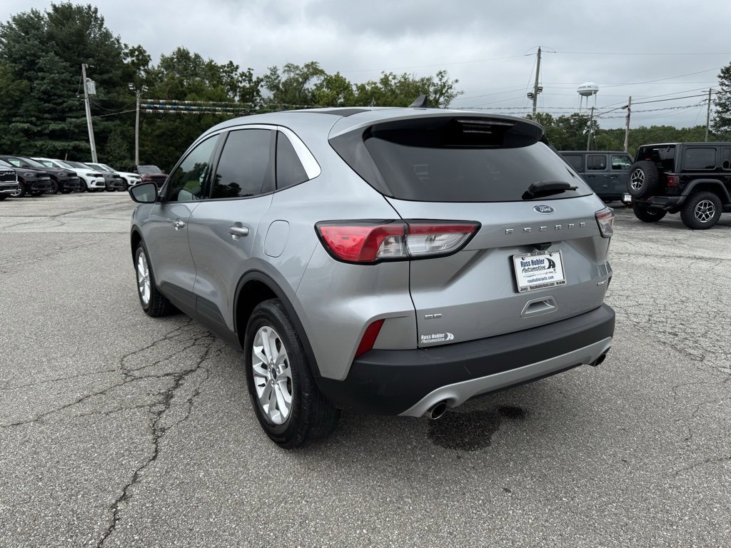 Used 2022 Ford Escape SE w/ Convenience Package image 4