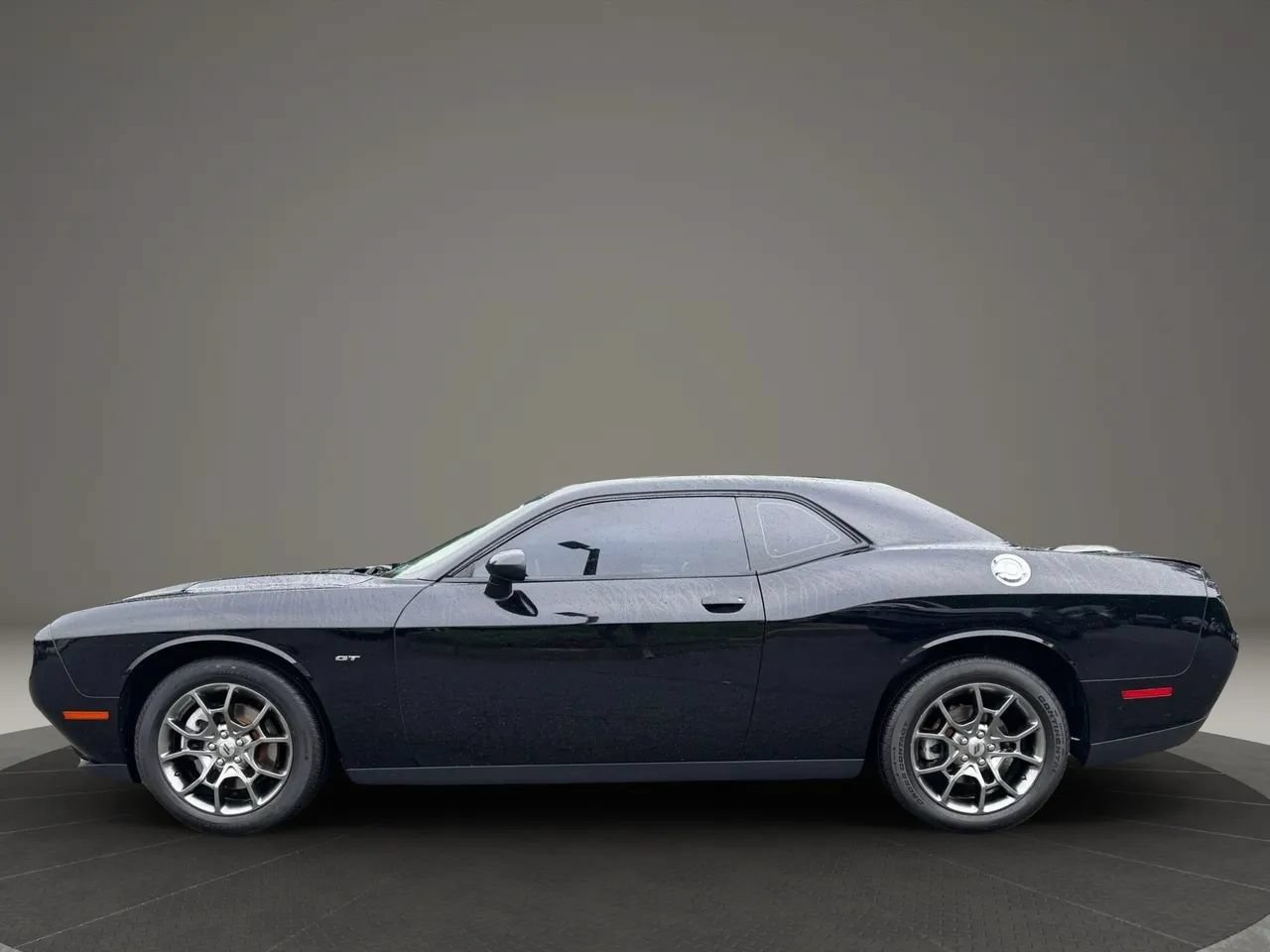 Used 2017 Dodge Challenger GT w/ GT Interior Package AWD/4WD image 2