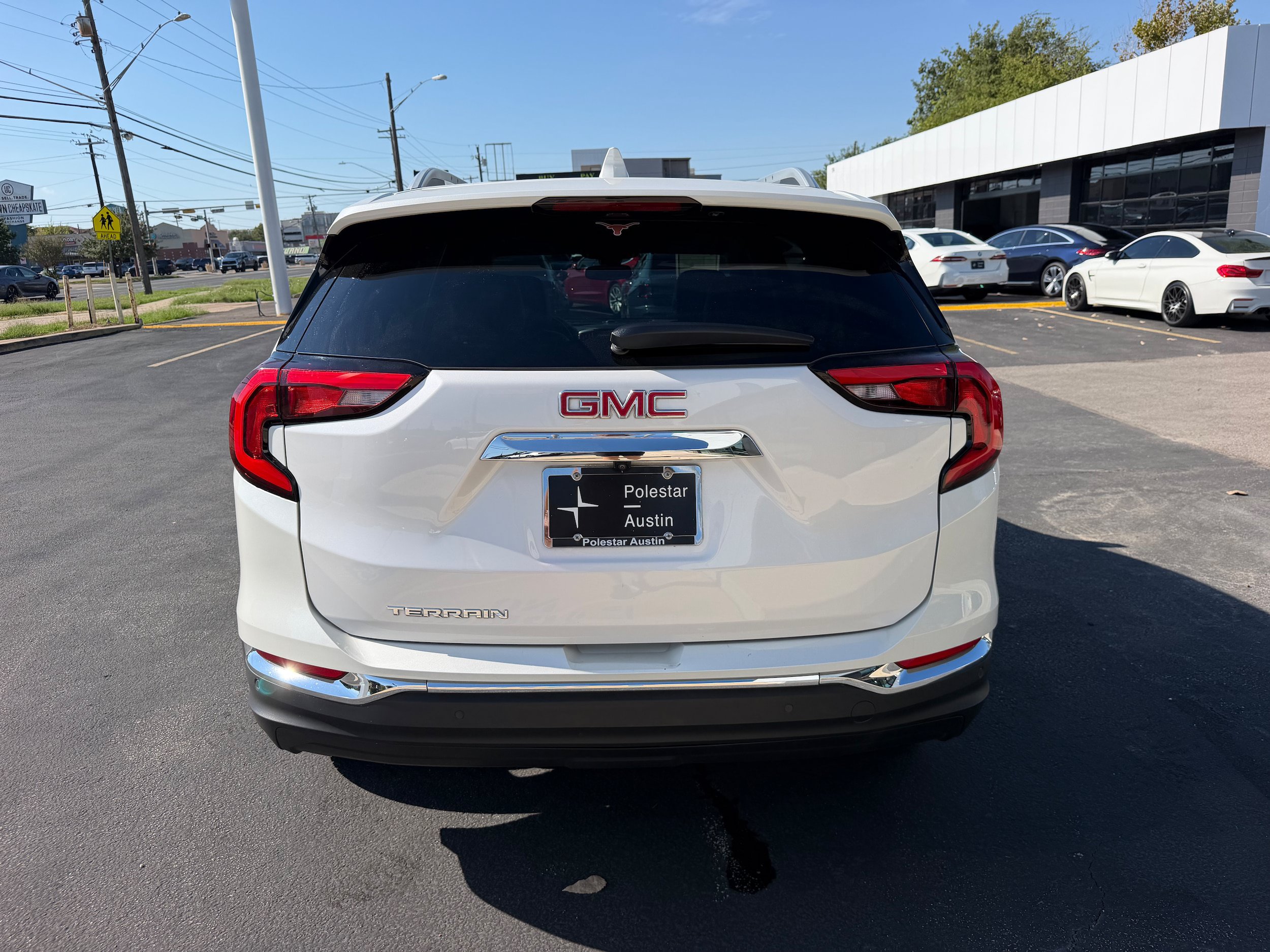 Used 2021 GMC Terrain SLT w/ Infotainment Package II FWD image 5