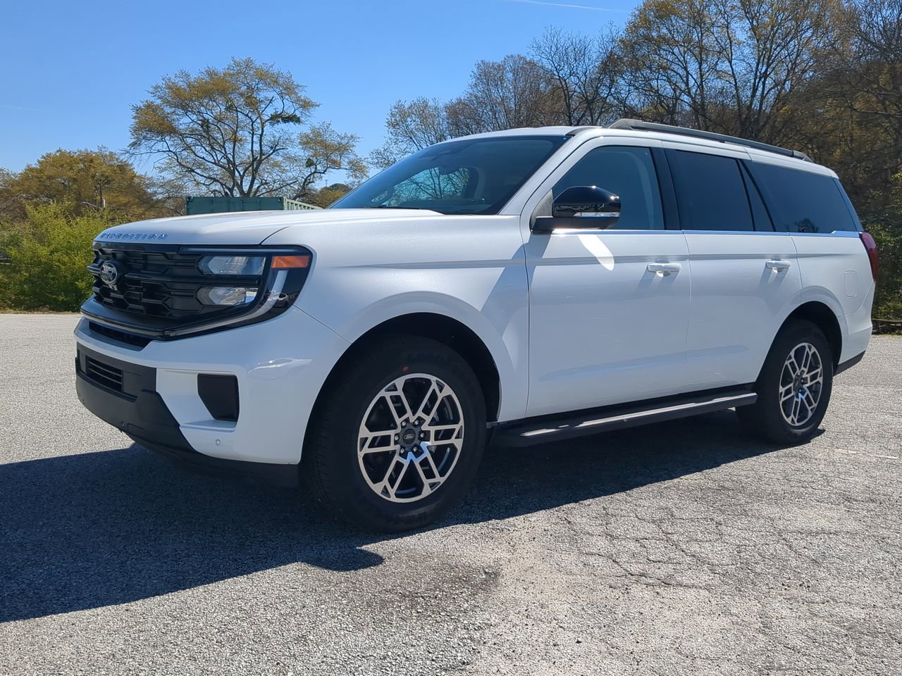 New 2026 Ford Expedition Active image 6