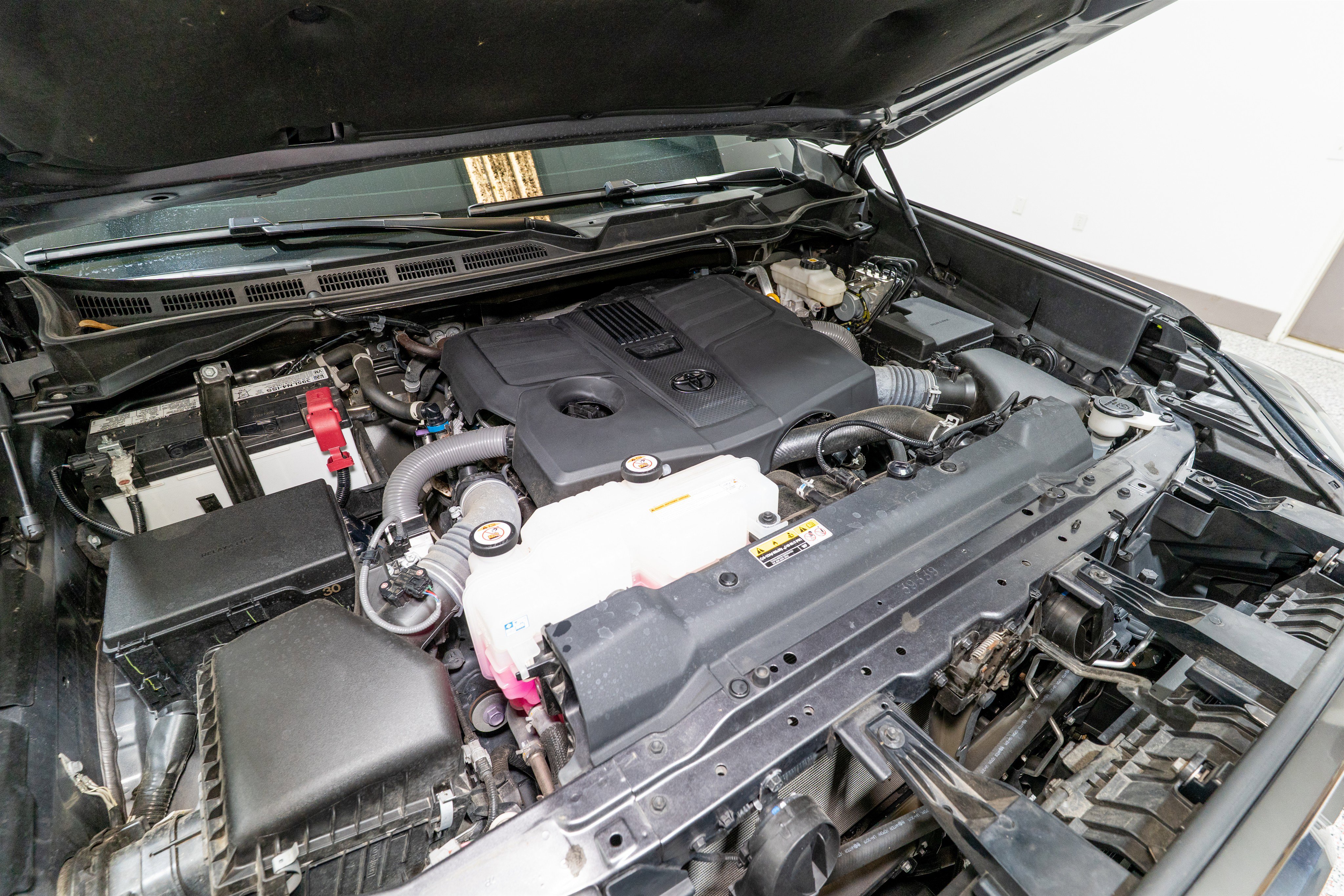 Used 2025 Toyota Tundra Platinum image 37