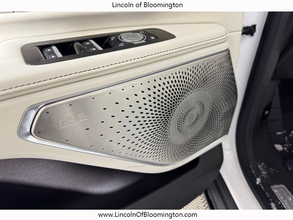 New 2026 Lincoln Nautilus Black Label w/ Jet Appearance Package image 22