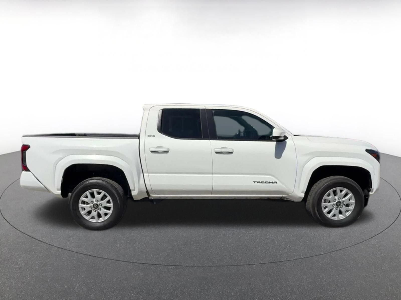 Used 2026 Toyota Tacoma SR5 RWD image 15