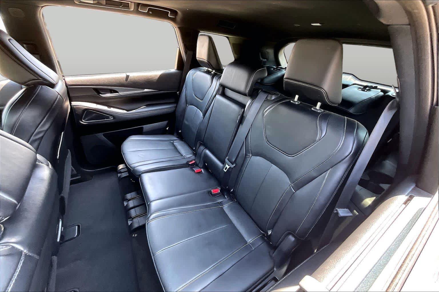 Used 2025 INFINITI QX60 Luxe w/ Black Edition AWD/4WD image 19