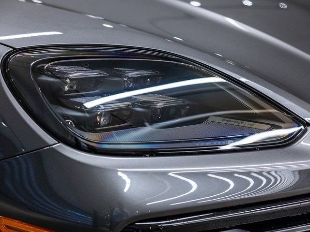 New 2026 Porsche Cayenne Coupe image 10