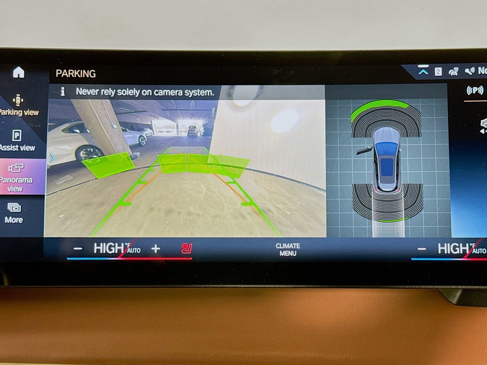 Used 2023 BMW iX xDrive50 w/ Sport Package image 14