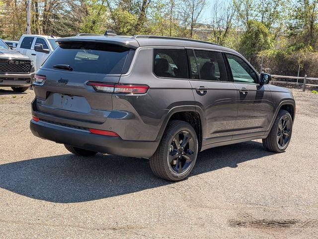 New 2026 Jeep Grand Cherokee L Limited w/ Limited Altitude Package AWD/4WD image 3