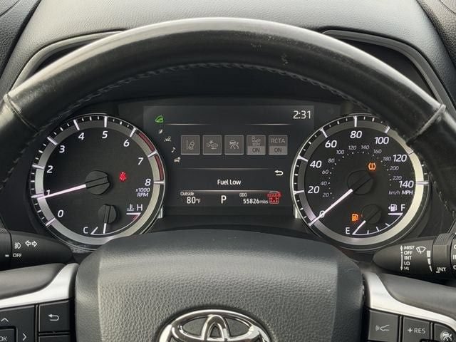 Used 2024 Toyota Highlander XLE AWD/4WD image 15