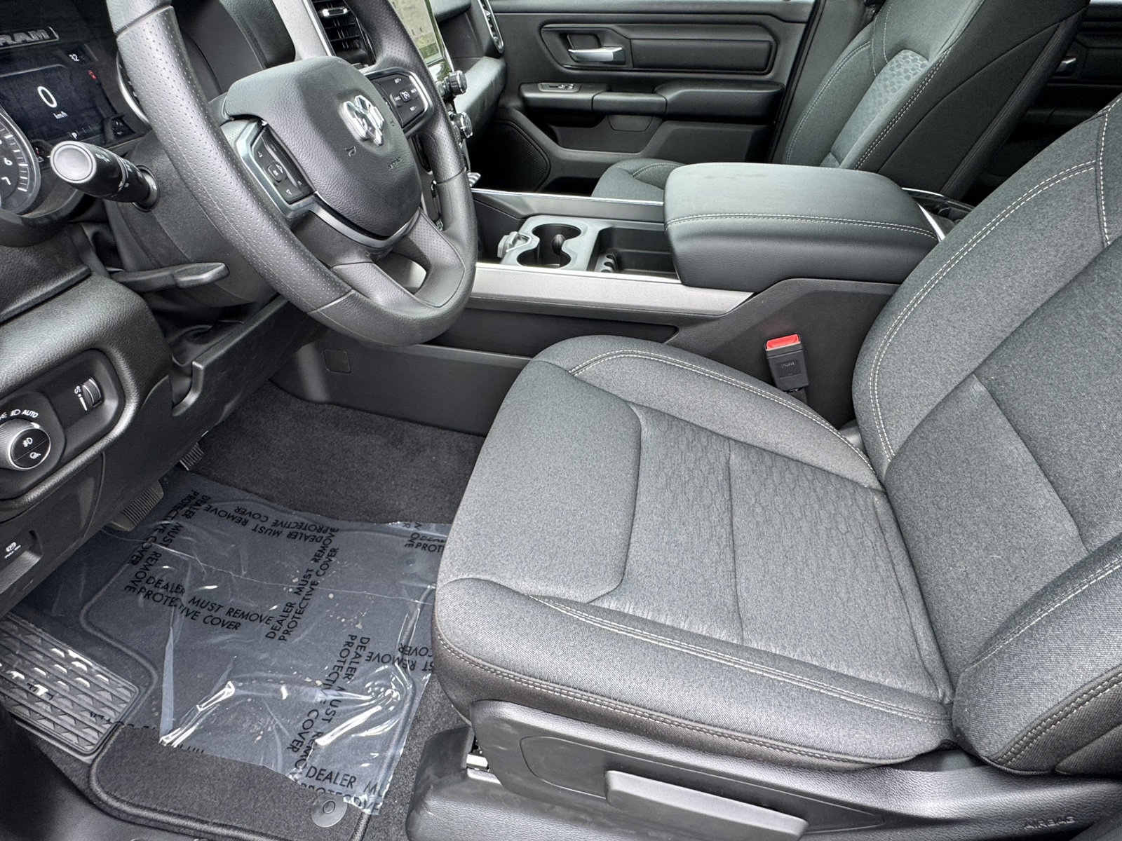 New 2026 RAM 1500 Express AWD/4WD image 9