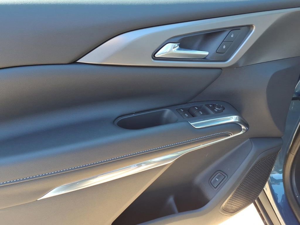 New 2026 Chevrolet Traverse LT w/ Driver Confidence Package image 11