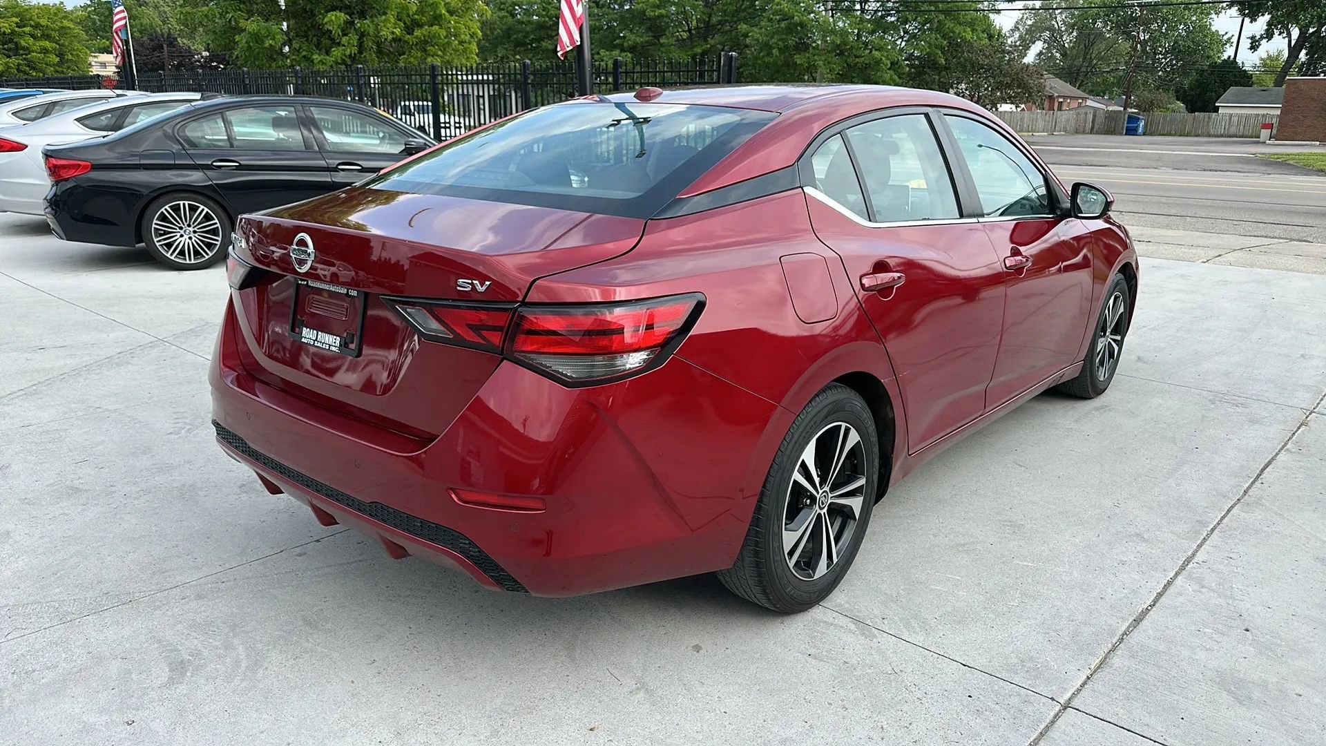 Used 2021 Nissan Sentra SV image 5
